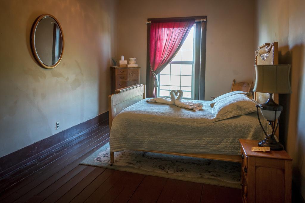 The Historic Hotel Leger Mokelumne Hill Экстерьер фото
